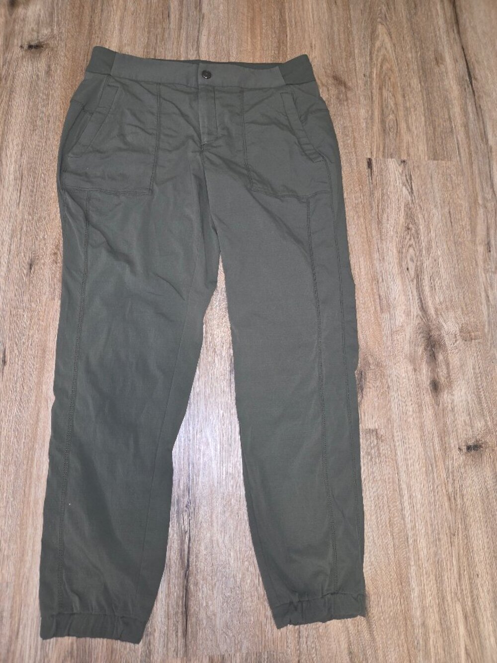Athleta women 10 Jogger Tapered Pants Pull-on Zip pockets Stretch nylon